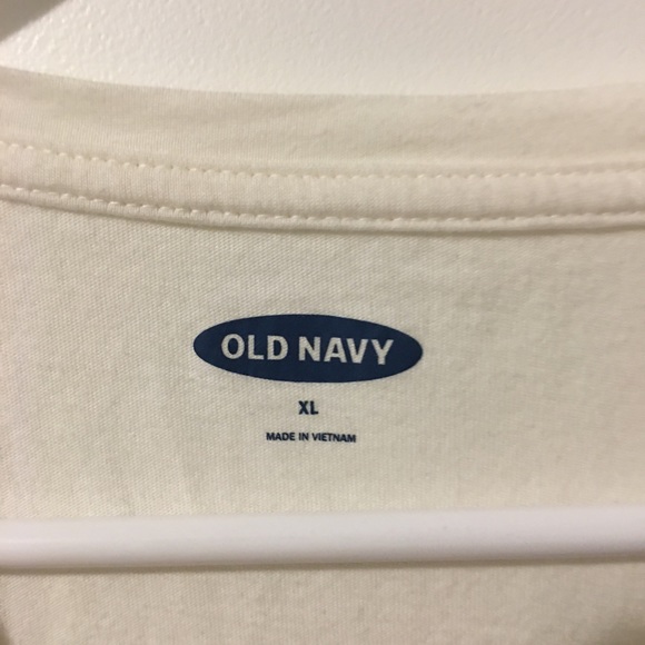 Old navy long sleeve tee! ๐ - Picture 2 of 2